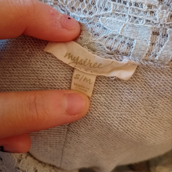 Mystree poncho style shirt - Picture 6 of 6